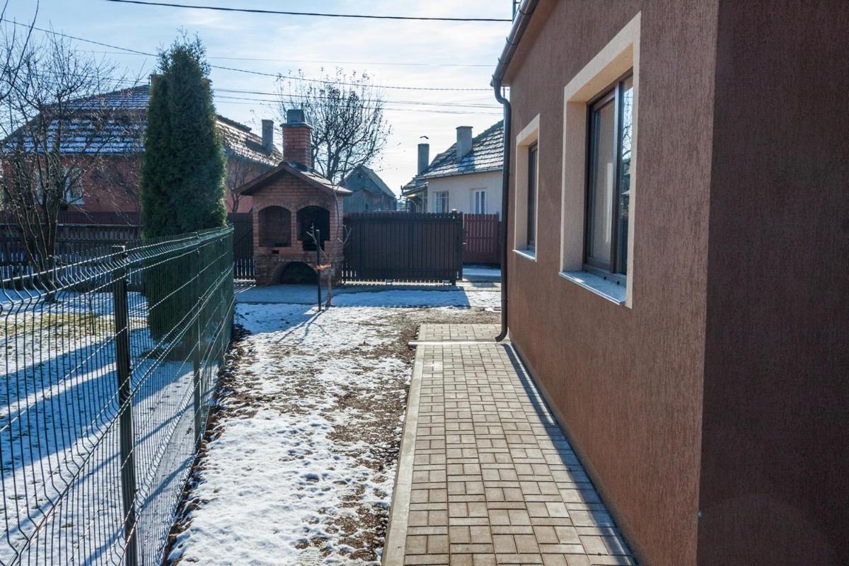 Eross Kulcsoshaz Villa Lazarea Luaran gambar
