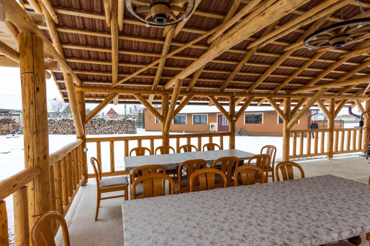 Eross Kulcsoshaz Villa Lazarea Luaran gambar