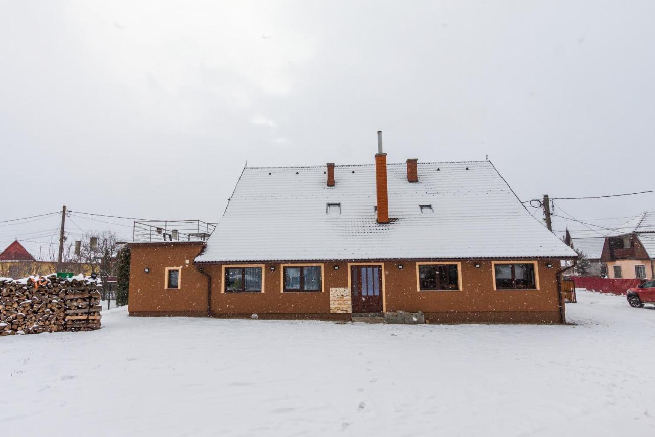 Eross Kulcsoshaz Villa Lazarea Luaran gambar